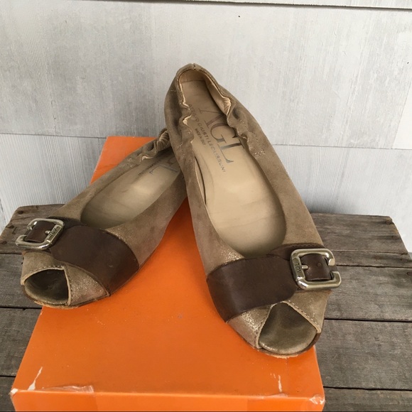 AGL Attilio Giusti Leombruni Taupe Suede Open Toe Buckle Ballet Flats Sz 38 / 8 - Picture 3 of 10